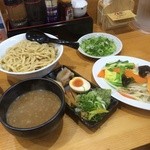 横浜家系らーめん春樹 - 野菜つけ麺大盛、ネギトッピング