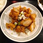 永楽 - 油淋鶏定食850円（ランチは、炒飯、麻婆豆腐ほか、食べ放題）