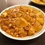 永楽 - 油淋鶏定食850円（ランチは、炒飯、麻婆豆腐ほか、食べ放題）