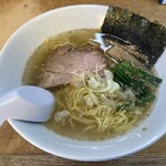 麺や　まるしょう - 半らーめん 醤油(600円)