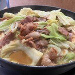 ホルモン幸楽 - ホルモン(2人前)/キャベツ(1皿)/豆腐(半丁)