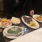 Hy's STEAKHOUSE - 