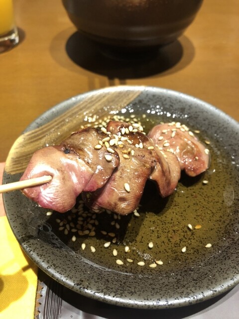 郡山駅前の焼き鳥居酒屋『昭和屋』で本格串焼きを堪能 &ndash; 魅力と口コミまとめ