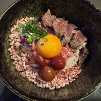 馬刺しと焼き鳥 グルマン三年坂 - 