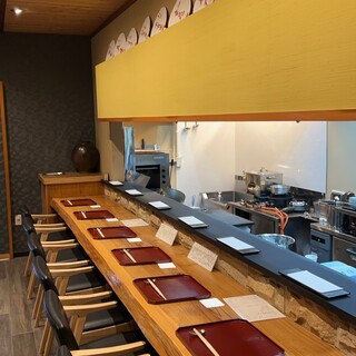 特別な日にふさわしい、上質で心安らぐ和の空間