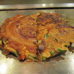 ねぎ焼やまもと - 左）デラックスねぎ　右）すじねぎ