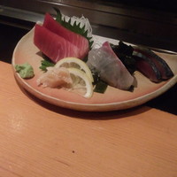 鮨と豆腐料理　あい田 本店 - お刺身盛り合わせです