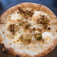 800°DEGREES ARTISAN PIZZERIA - 