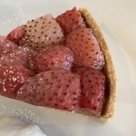 喫茶tton - いちごがそれぞれ違う色ですね
