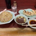 園春 - チャーハン¥600と餃子¥380