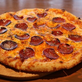 焼きたてのピザやリピーター多数のオムライスなど、逸品が充実♪