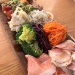 自家製パスタと炭火焼き Cinque5 - 前菜盛り合わせ