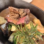 自家製パスタと炭火焼き Cinque5 - あか牛ランプ