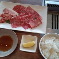 焼肉うしごろ 銀座店 - 