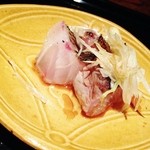 京 上賀茂 御料理秋山 - 造り②　炙りイサキと島ラッキョウのソテー