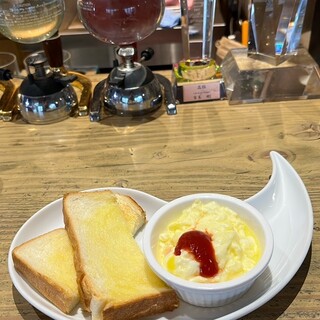 カフェ・ド・アン・ダニエルズ_1