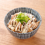 背脂醤油 ラーメン庄兵衛 - チャーシューマヨ丼