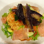 オット バル - 茄子と生ハムの冷製パスタ