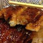 うな重 - それでいて、内の身はふわっとしてますよ！