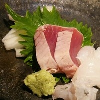懐韻 - お造り・メジマグロとヒラメ  4300円のコース
                  