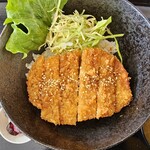 音楽 食堂 オトノキ - 料理写真:たれかつ丼　660円（クーポン価格）