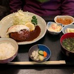 新和食 池端 - ハンバーグ定食　1,100円