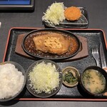 とんかつ三矢 - 全貌