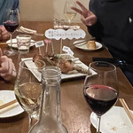 ロティサリーチキンとワイン飲み放題 Hamachan55 - 