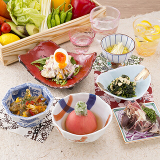 【おかか自慢】丁寧に作る種類豊富なおばんざい