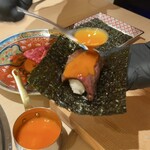 恵比寿 うしみつ - 厳選ロースの焼肉寿司