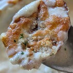 コ．トゥ．タモ．ペヴァ - チーズ　オンザ　じゃがいも