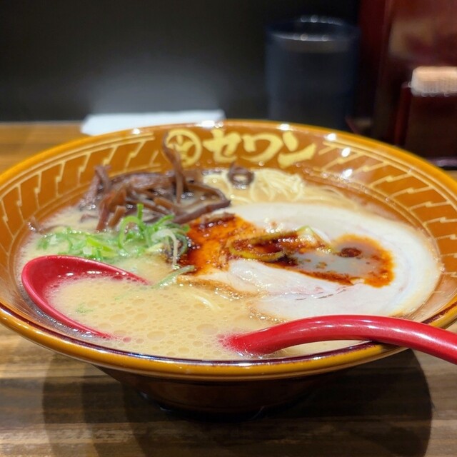 豚骨 セワン - 天神/ラーメン | 食べログ
