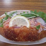 スモークサーモンサンド