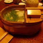 和料理いときん - 湯豆腐、水菜も