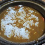 リスボンエイト - カツカレー鍋焼きうどんにご飯をぶっ込みました。