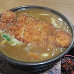 リスボンエイト - カツカレー鍋焼きうどん