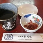 魚料理ひろせ - 待ってる間に頂いた、小海老の佃煮