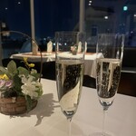 ラ・ステッラ・ポラーレ - スパークリングで乾杯