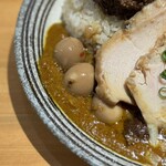 吉田カレー  - うずらのアチャール