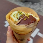 えんどう - ピスタチオクレープにチョコソーストッピング◎期間限定