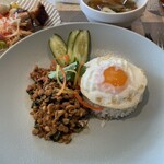 クィーンオブタイランド 横浜 - 