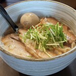 麺処 と市 - 味玉ちゃーしゅー旨だしらーめん 並