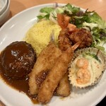 ガスト - 料理写真:・大人のお子様ランチプレート
・アジフライ
・若鶏の唐揚げ