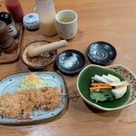 とん太 - お新香はとんかつ屋さんの中で一番だと思います。