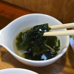 キッチン ブルー グローブ - 具沢山なスープ