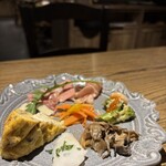 SALVATORE CUOMO & BAR - 