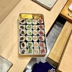 すしやのたい悟 - 相方への土産は巻物を購入