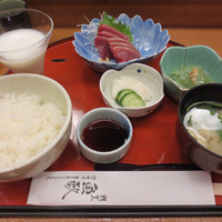 割烹 魚政 - 鰹の刺身定食
