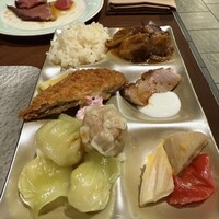 クロスダイン - 蒸し餃子はとっても美味