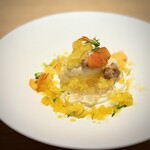 287753662 - これ系のドルチェ、大好きですね。
                    爽やかなカプリーノチーズに蜂蜜、たっぷりの柑橘！
                    「せとか」が美味しい(^^)